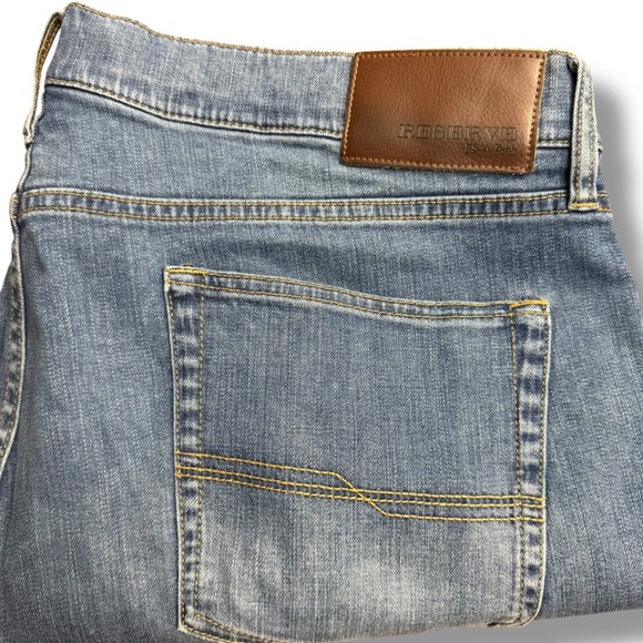 Jos A Bank RESERVE Mens Relaxed Fit Jeans Blue Denim Pants 38x30 - Picture 2 of 9